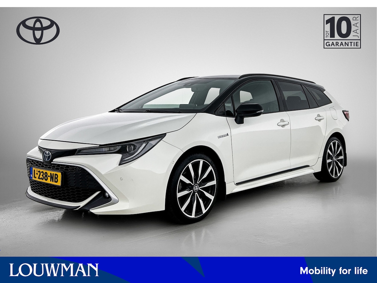 Toyota Corolla Touring Sports - 2.0 Hybrid Executive | Premium uitgevoerd | - AutoWereld.nl