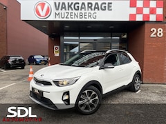 Kia Stonic - 1.0 T-GDi ExecutiveLine // LED // KEYLESS // DODEHOEK // CAMERA+SENSOREN // NAVI+CARPLAY /