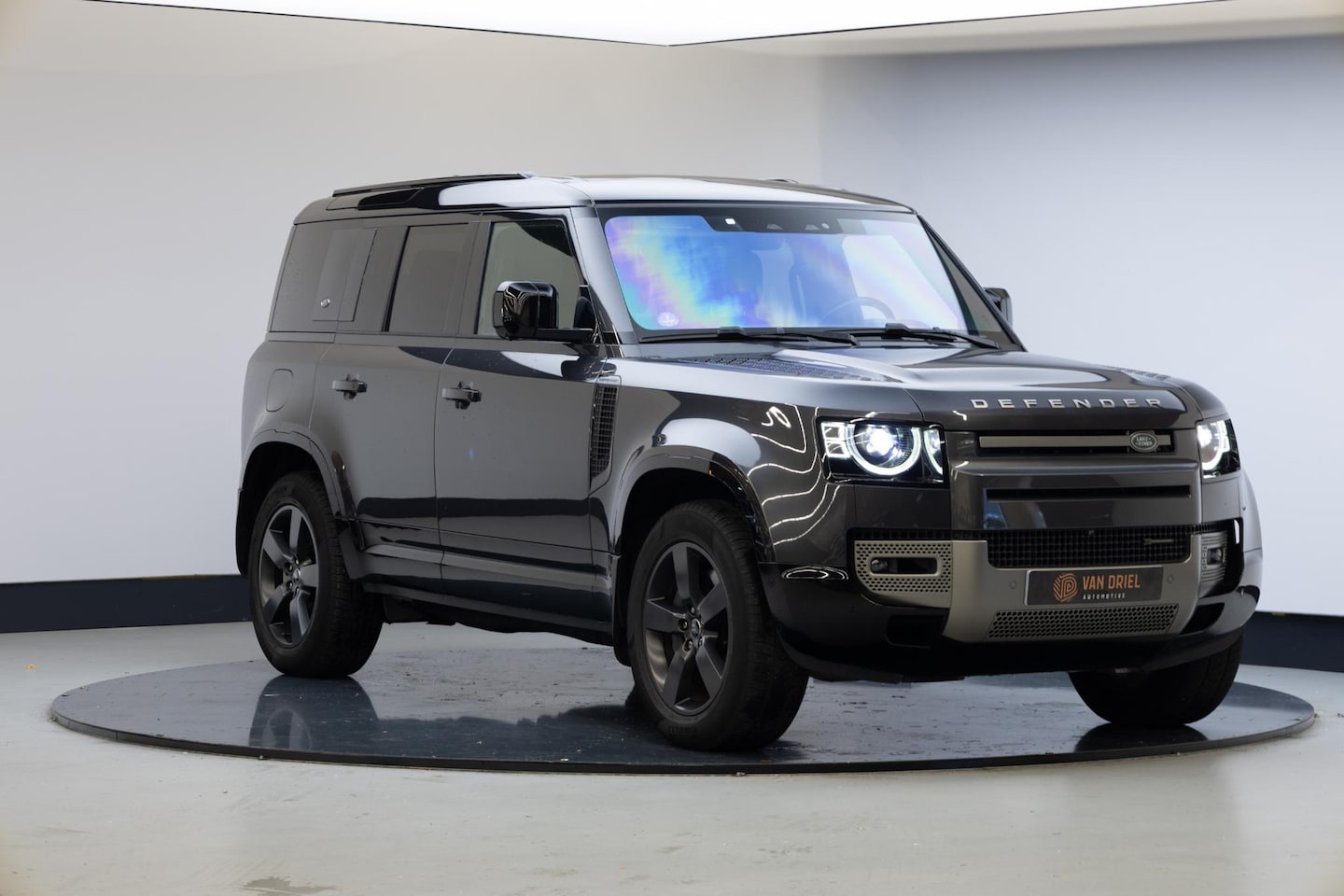 Land Rover Defender 110 - 2.0 P400e 110 X-Dynamic HSE | Cold Climate Pack | Trekhaak | - AutoWereld.nl