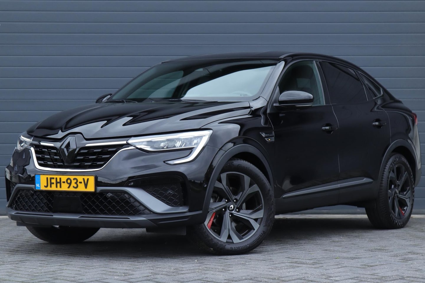 Renault Arkana - 1.6 E-Tech Hybrid R.S. Line / Carplay / Camera - AutoWereld.nl