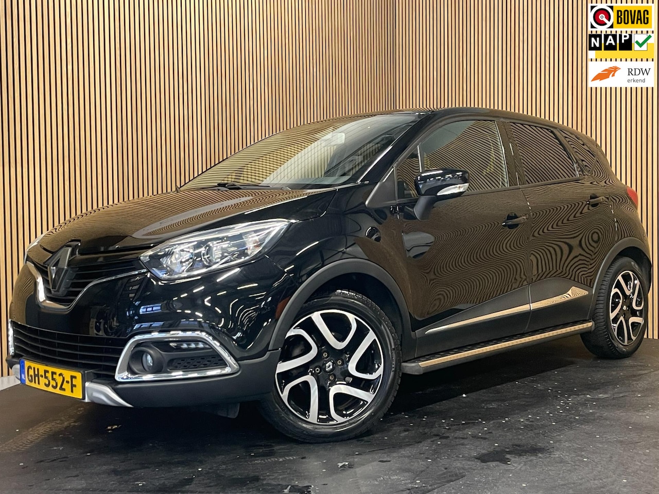 Renault Captur - 1.2 TCe Helly Hansen|TREKHAAK|1/2 LEDER|CAMERA|CRUISE, CLIMATE CONTROL|BLUETOOTH|SIDE-BARS - AutoWereld.nl