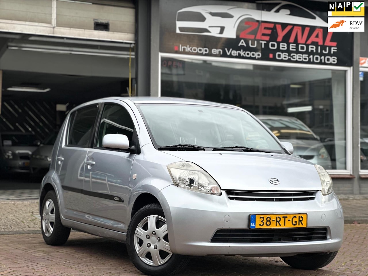 Daihatsu Sirion 2 - 1.3 Automaat Airco Elek-Pakket NAP Nw APK - AutoWereld.nl