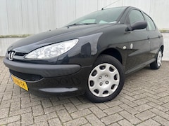 Peugeot 206 - 1.4 X-Design 5d, Automaat, Airco, NL auto