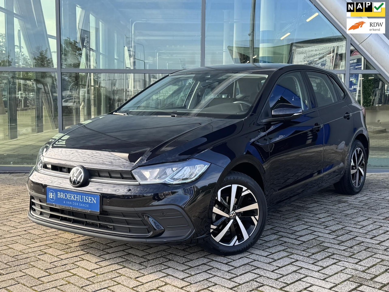 Volkswagen Polo - 1.0 TSI Life Edition Highline Automaat / Camera / Stoelverwarming - AutoWereld.nl