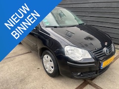 Volkswagen Polo - 1.2-12V Trendline CRUISE CONTR/AIRCO/5DEURS/NIEUWE APK
