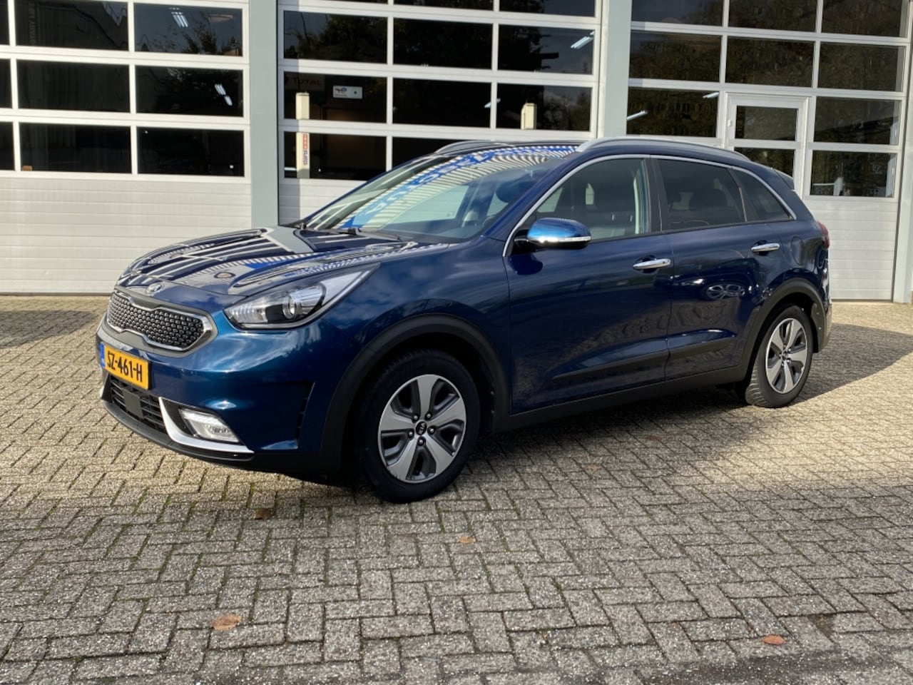 Kia Niro - 1.6 GDi H. BusinessL/Carplay/Trekhaak/Leder/Stuur-Stoelverw./ - AutoWereld.nl