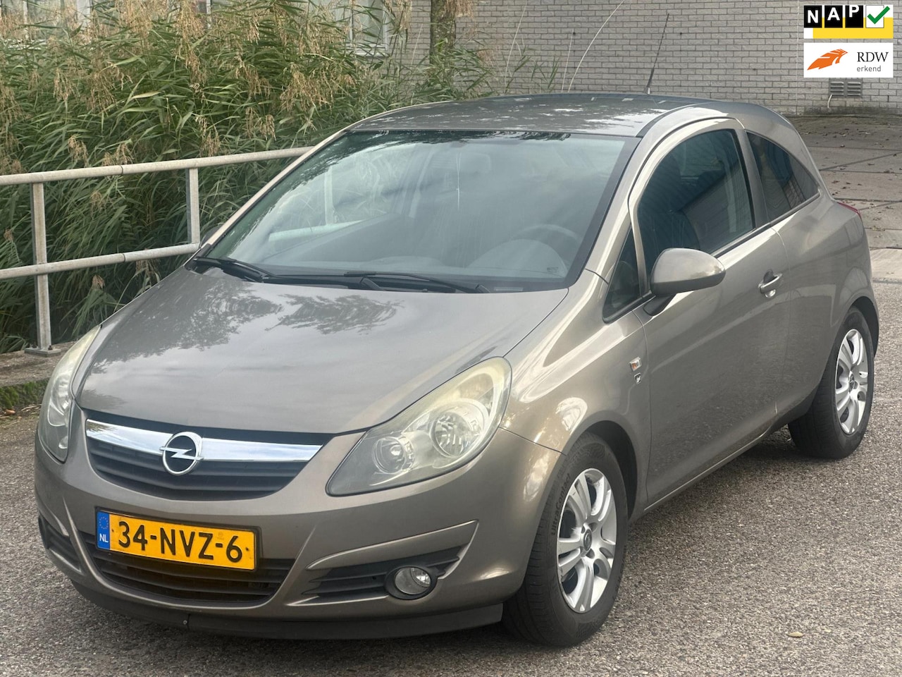 Opel Corsa - 1.3 CDTi EcoFlex S/S '111' Edition!2010!Airco!LM.velgen!APK.! - AutoWereld.nl