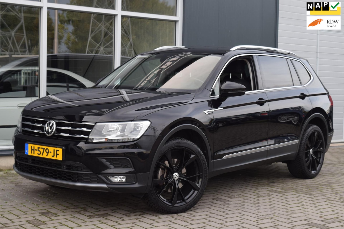 Volkswagen Tiguan Allspace - 1.5 TSI Comfortline Business | Automaat | Keyless | NAP + APK 10-2027 ! - AutoWereld.nl