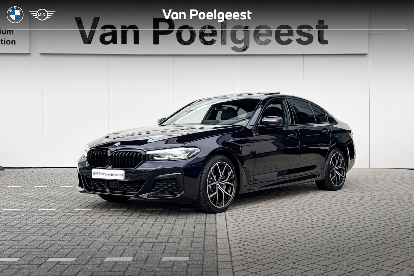 BMW 5-serie - Sedan 530e High Executive | M Sport | Panoramadak - AutoWereld.nl