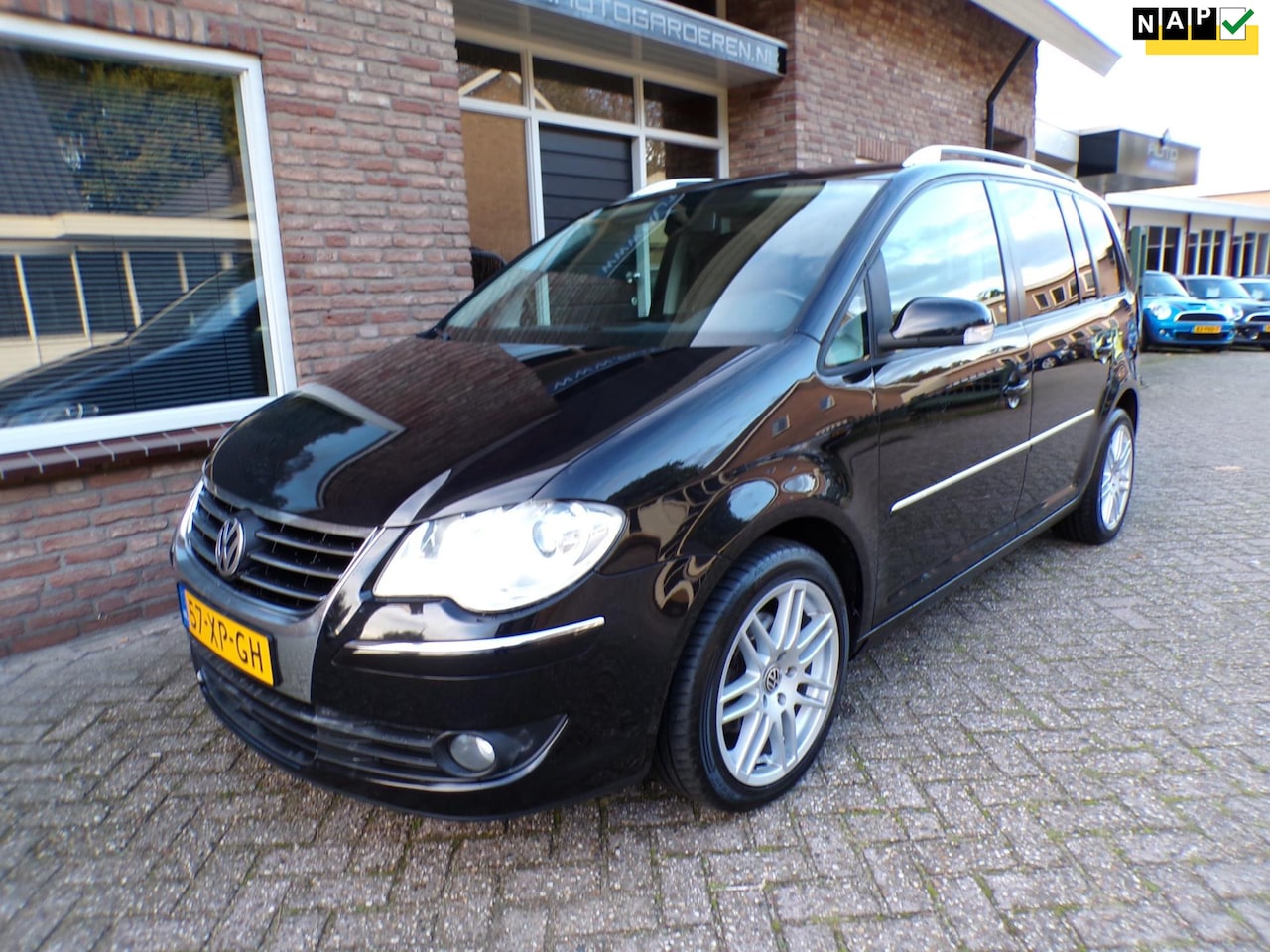 Volkswagen Touran - 1.4 TSI Highline 7p. 1.4 TSI Highline 7 Persoons - AutoWereld.nl