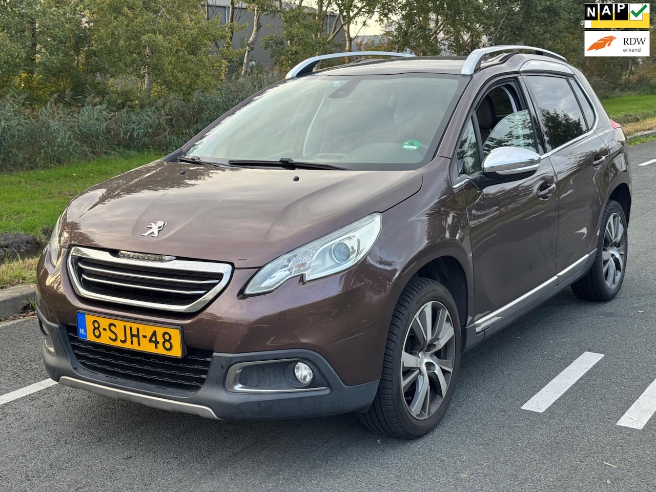 Peugeot 2008 - 1.6 VTi Féline / AIRCO / NAP / NAVI / PANO - AutoWereld.nl