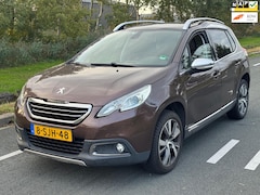 Peugeot 2008 - 1.6 VTi Féline / AIRCO / NAP / NAVI / PANO