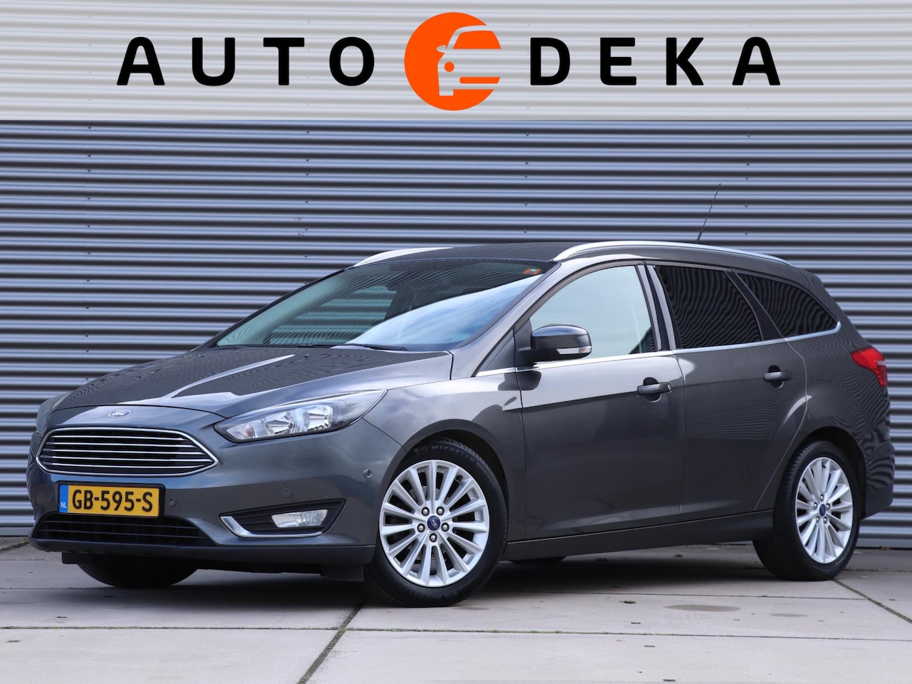 Ford Focus Wagon - 1.0 EcoBoost Titanium Edition *Nieuwe distributieriem* - AutoWereld.nl