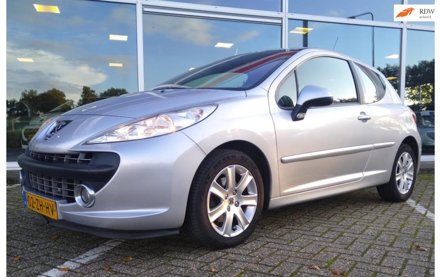 Peugeot 207 - 1.6 VTi XS SPORT AUTOMAAT / AIRCO - AutoWereld.nl