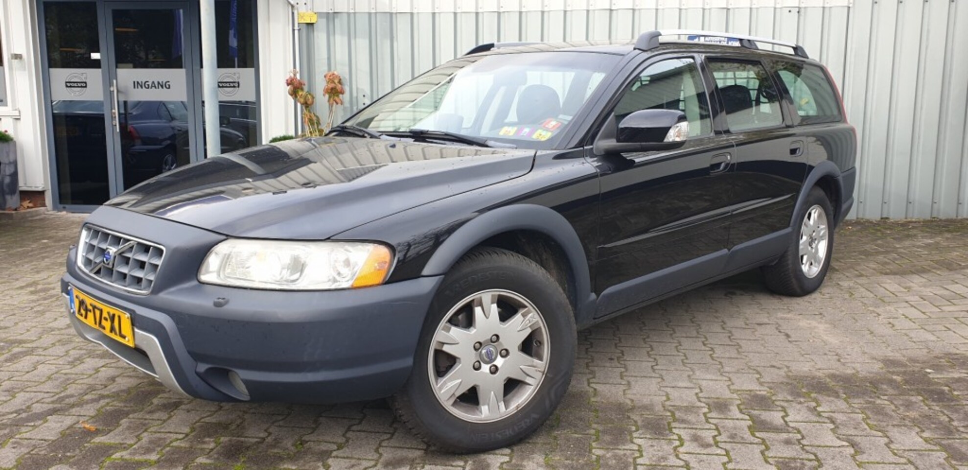 Volvo XC70 - 2.5 T SUMMUM  Automaat - AutoWereld.nl