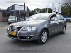 Volkswagen Passat - 2.0 TDI HIGHLINE TREKHAAK/LEDER/NAVI