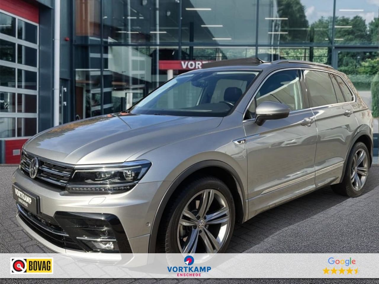 Volkswagen Tiguan - 2.0 TDI DSG R-LINE PANO-DAK/CAMERA/TREKHAAK/NAVI/CARPLAY/ACC/E-KLEP - AutoWereld.nl