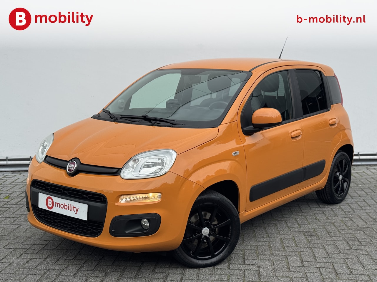 Fiat Panda - 0.9 TwinAir Lounge Trekhaak !! | Climate Control | LM Velgen | Getint - AutoWereld.nl