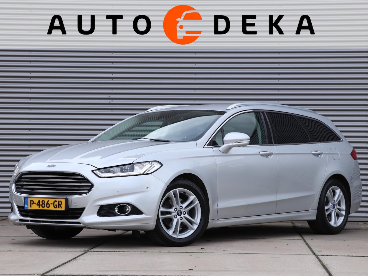 Ford Mondeo Wagon - 1.5 EcoBoost Titanium *Navigatie*Trekhaak* - AutoWereld.nl