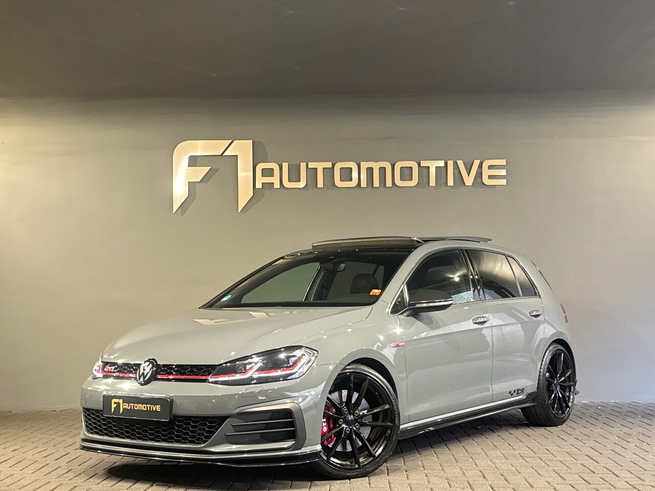 Volkswagen Golf - 2.0 TSI GTI TCR Pano|Keyless|Dynaudio|Camera - AutoWereld.nl