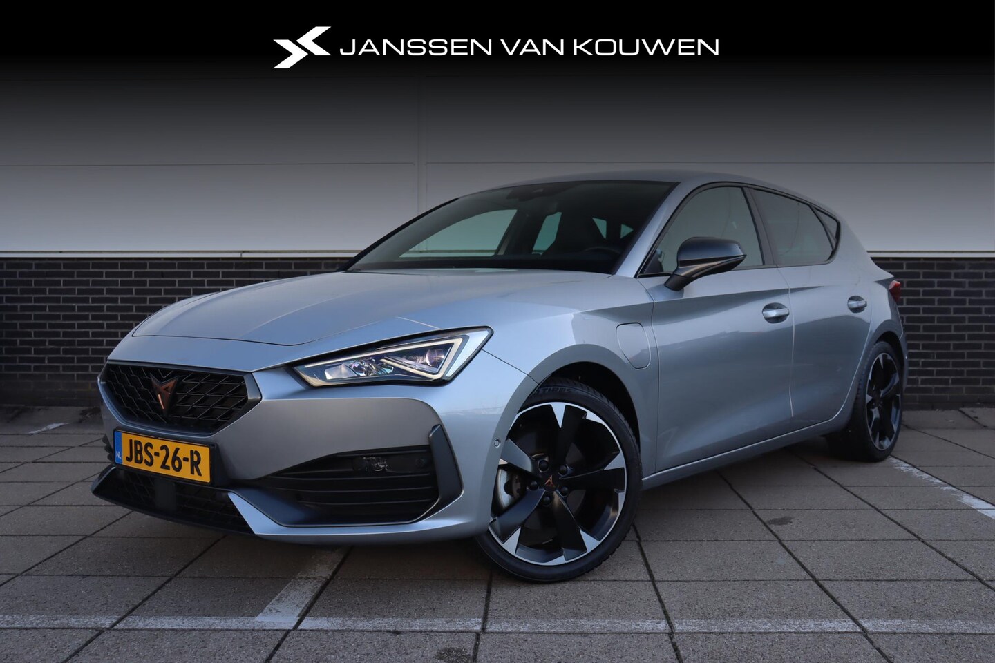 CUPRA Leon - 1.4 e-Hybrid VZ Business * Stuur-Stoelverwarming * 99% * Keyless * Clima * Dodehoek * 18" - AutoWereld.nl