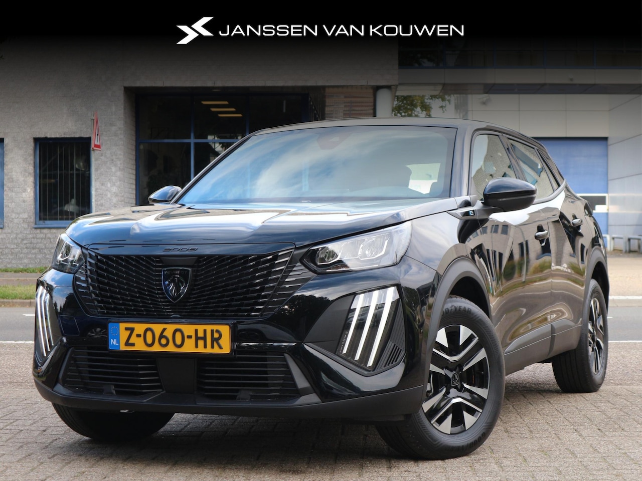 Peugeot e-2008 - EV Active 50 kWh / Facelift / Stoelverwarming / Navigatie / Apple Carplay - AutoWereld.nl