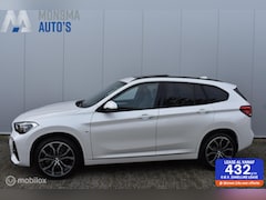 BMW X1 - sDrive20i M-Sport Mineralweiß Pano HUD Leder 19" LMV Camera HiFi DAB Afn. Trekhaak Etc