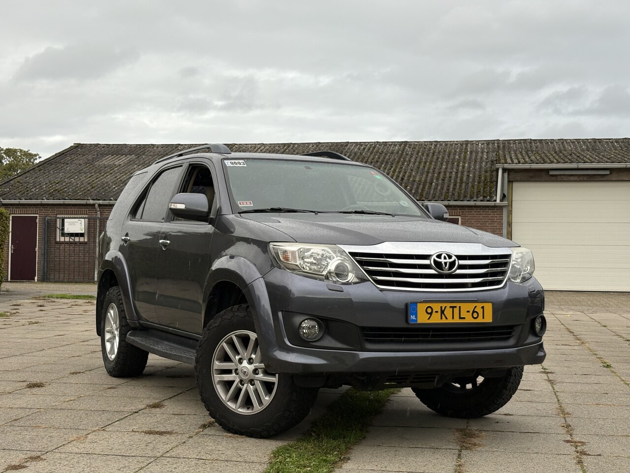 Toyota HiLux - - 7 ZITTER - 1e EIGENAAR - ONVERWOESTBAAR - - AutoWereld.nl