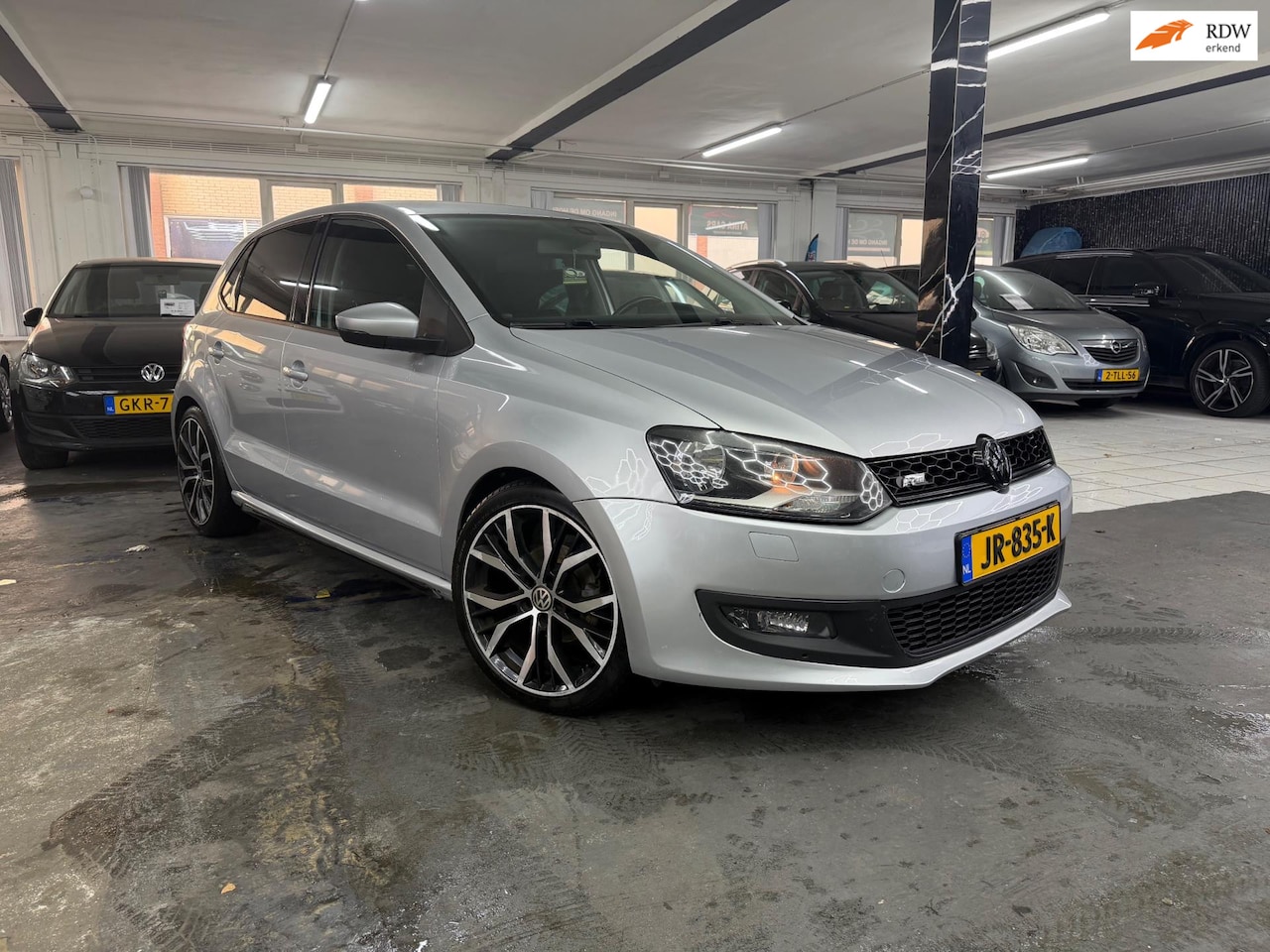 Volkswagen Polo - 1.4-16V Highline R-line Airco | Cruis | stoelverwarming - AutoWereld.nl