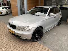 BMW 1-serie - 118i | Airco | 18 inch | Nwe ketting/ seals