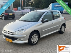 Peugeot 206 - 1.4 Génération NAP/AIRCO/LAGE KM STAND