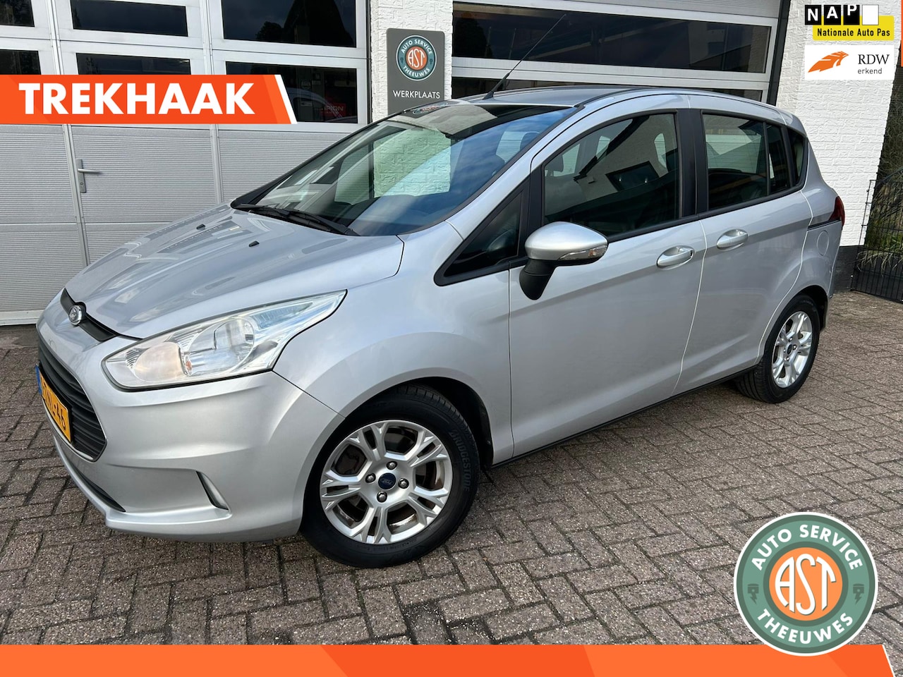 Ford B-Max - 1.0 EcoBoost Style AIRCO|PDC|TREKHAAK|NWE DISTRIBUTIE - AutoWereld.nl