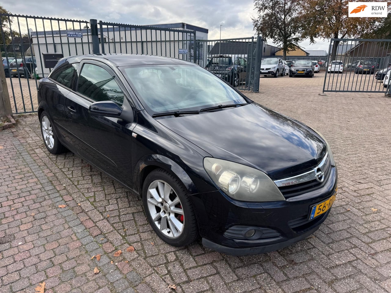 Opel Astra GTC - 2.0 T Sport EXPORT HANDEL HOGE KM - AutoWereld.nl