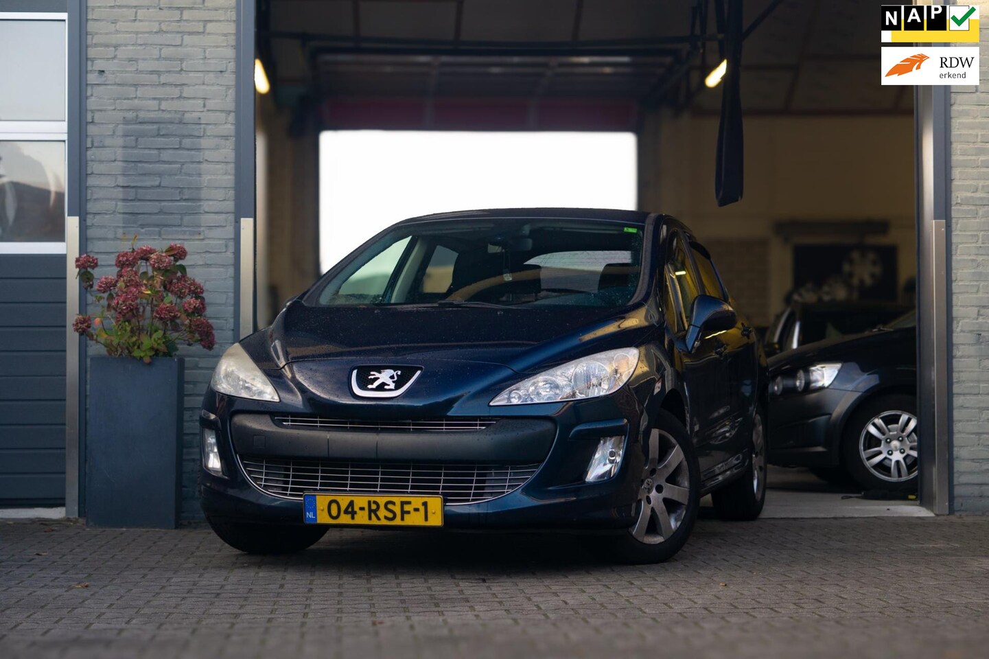Peugeot 308 - 1.6 VTi Active| Millesim 200| Nieuw APK - AutoWereld.nl