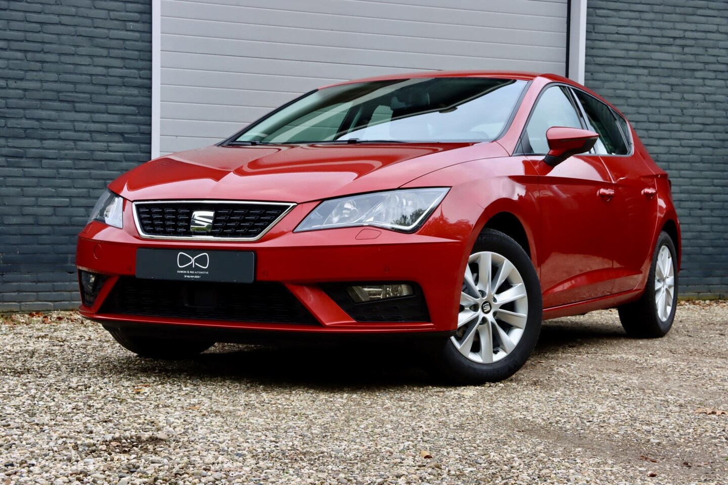SEAT Leon - 1.2 TSI Style | NAVIGATIE | CRUISE | AIRCO | STOELVERWARMING | TREKHAAK - AutoWereld.nl
