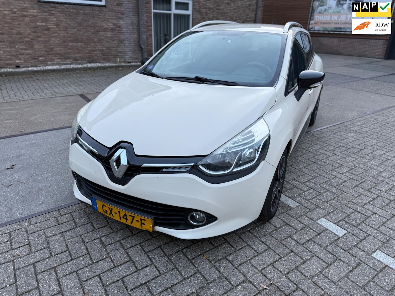 Renault Clio Estate - 0.9 TCe Expression 0.9 TCe Expression ((( navi ))) - AutoWereld.nl
