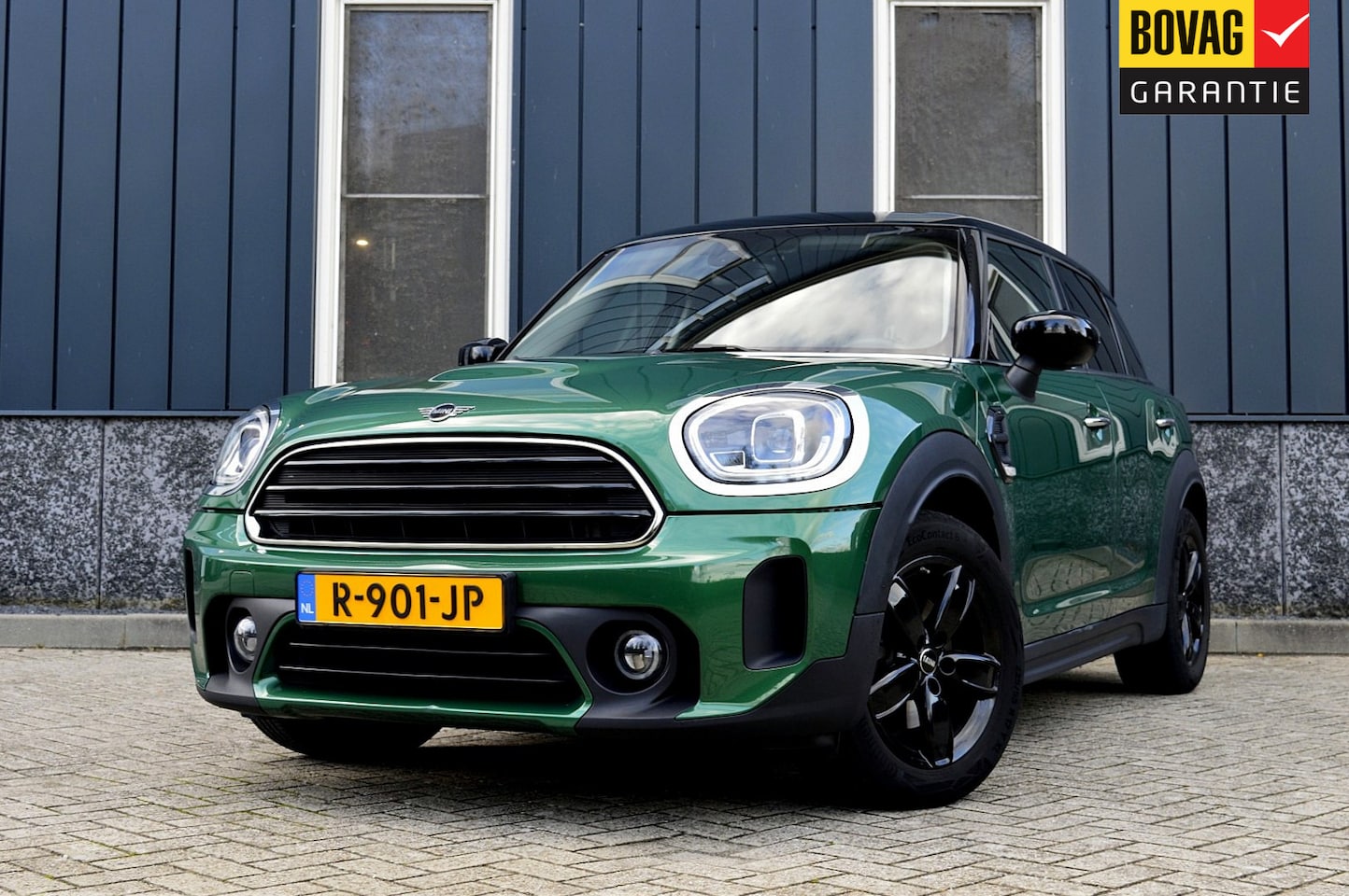 MINI Countryman - Mini 1.5 Cooper Business Edition Rijklaarprijs-Garantie Navigatie Sport Interieur Airco - AutoWereld.nl