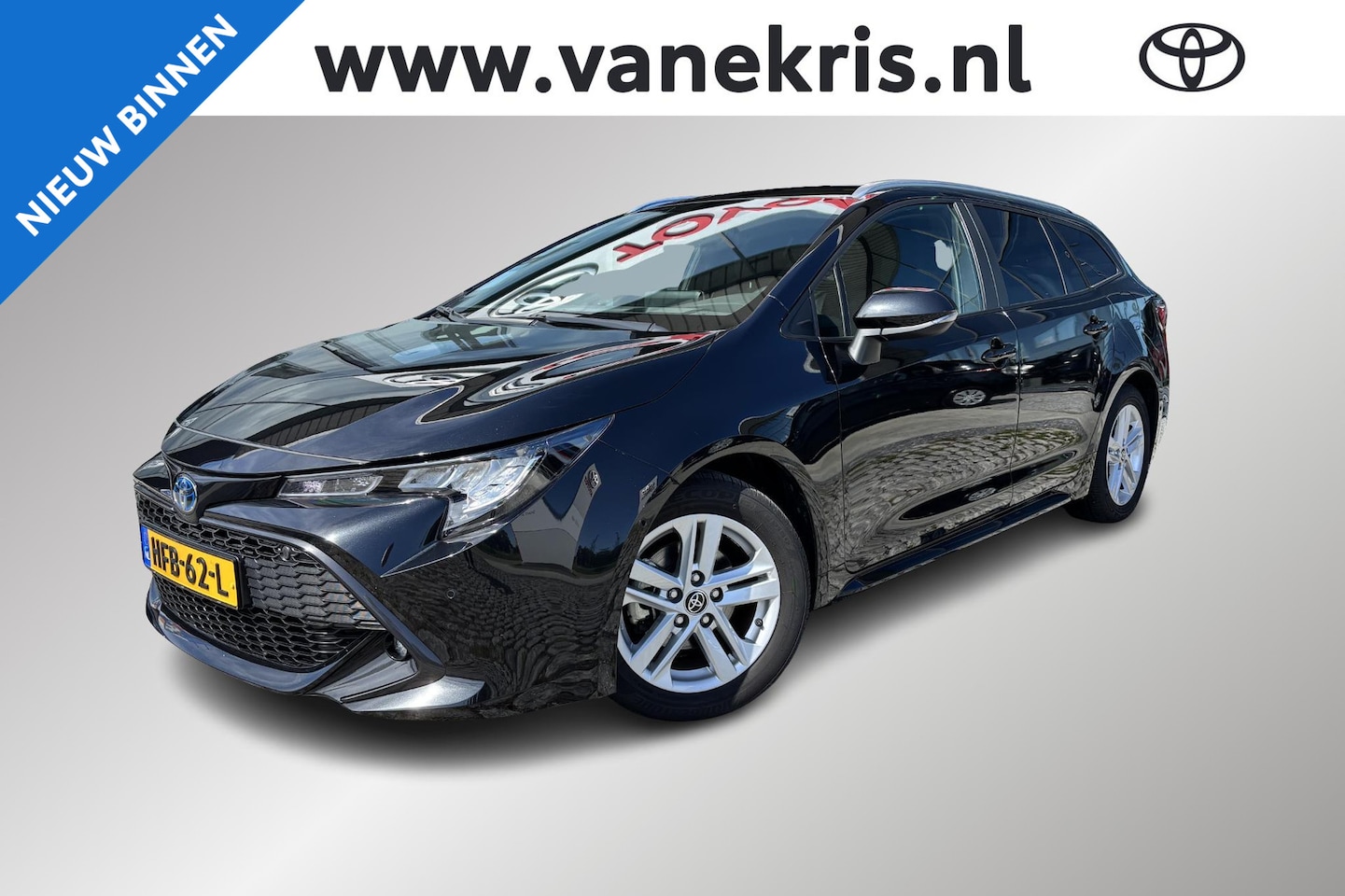 Toyota Corolla Touring Sports - Hybrid 140 Business Parkeersensoren, Stoelverwarming , NAVI. - AutoWereld.nl