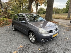 Renault Clio - 1.2i/16V Campus (Airco) 3 deurs