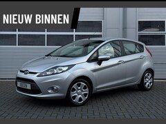Ford Fiesta - 1.25 Limited / Stoelverwarming / Airco / Nwe D.Riem / Garantie / Champions League Uitvoeri