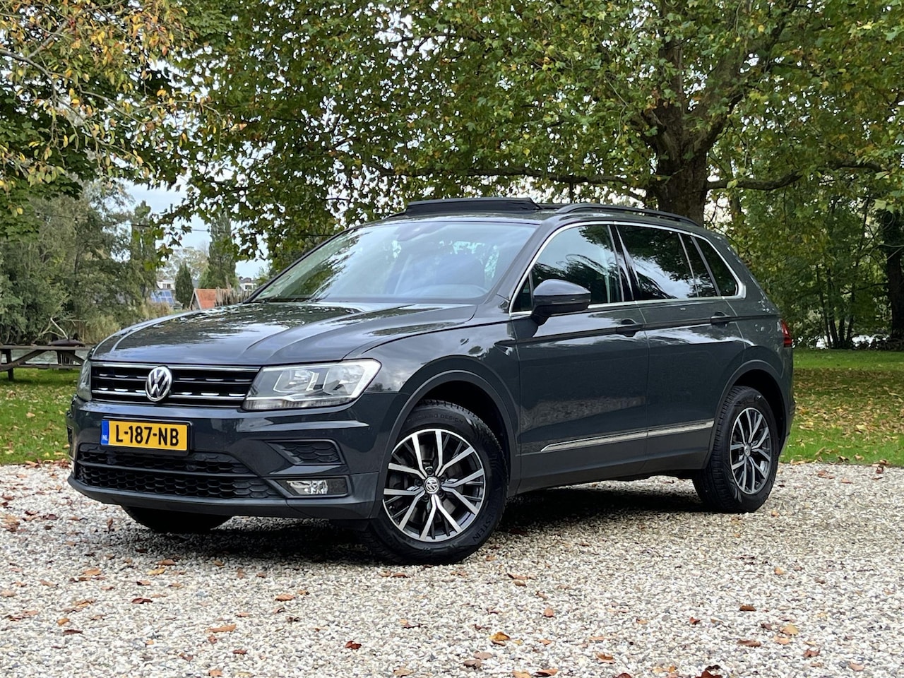 Volkswagen Tiguan - 2.0 TSI Automaat 4Motion, Pano, Trekhaak - AutoWereld.nl