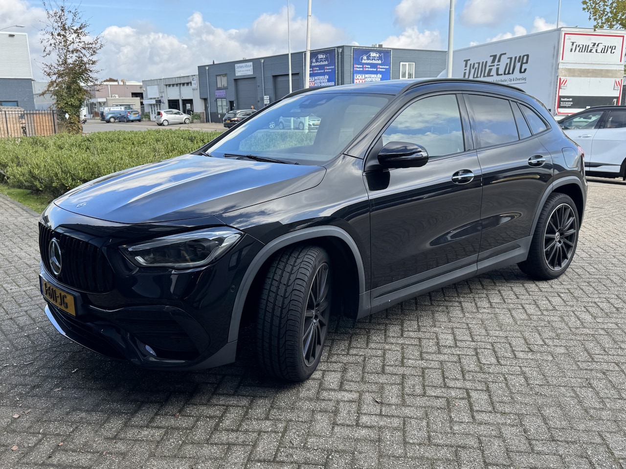 Mercedes-Benz GLA-Klasse - 200 AMG Line Panormadak Leder alcantara Navi 20" 65dkm!! - AutoWereld.nl