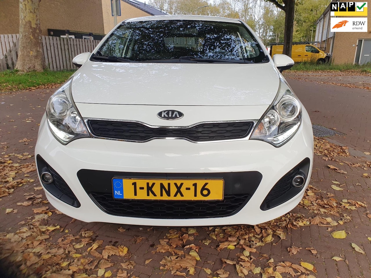Kia Rio - Airco / bouwjaar 2013 / 5 deurs / parkeersensoren - AutoWereld.nl