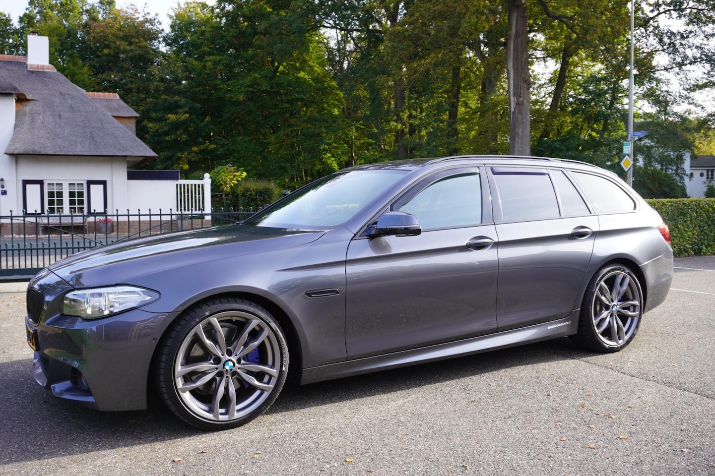 BMW 5-serie Touring - 530d High Executive 530d High Executive - AutoWereld.nl