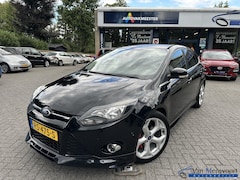 Ford Focus - 1.0 EcoBoost Titanium ST-Line NweMotor+distributie+koppeling|Navi|Climate|Cruise