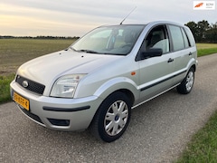 Ford Fusion - 1.6-16V Trend