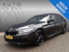 BMW 5-serie Touring - 530e xDrive Business Edition Plus LASER KOPLAMPEN | HEAD-UP DISPLAY | PANORAMADAK | M-SPOR