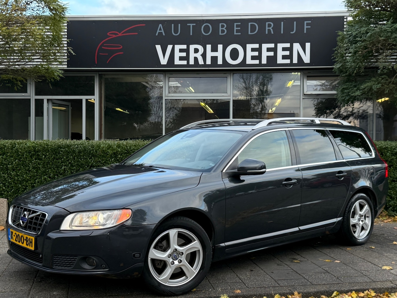 Volvo V70 - 1.6 T4F Summum - AUTOMAAT - STOEL VERW - LEDER - CRUISE / CLIMATE CONTR ! - AutoWereld.nl