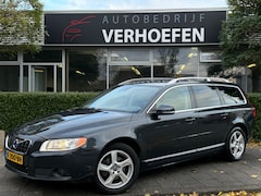 Volvo V70 - 1.6 T4F Summum - AUTOMAAT - STOEL VERW - LEDER - CRUISE / CLIMATE CONTR