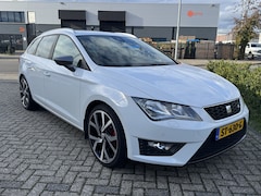 SEAT Leon ST - 1.4 TSI 140pk FR Business Leder Navi Panoramadak 19"